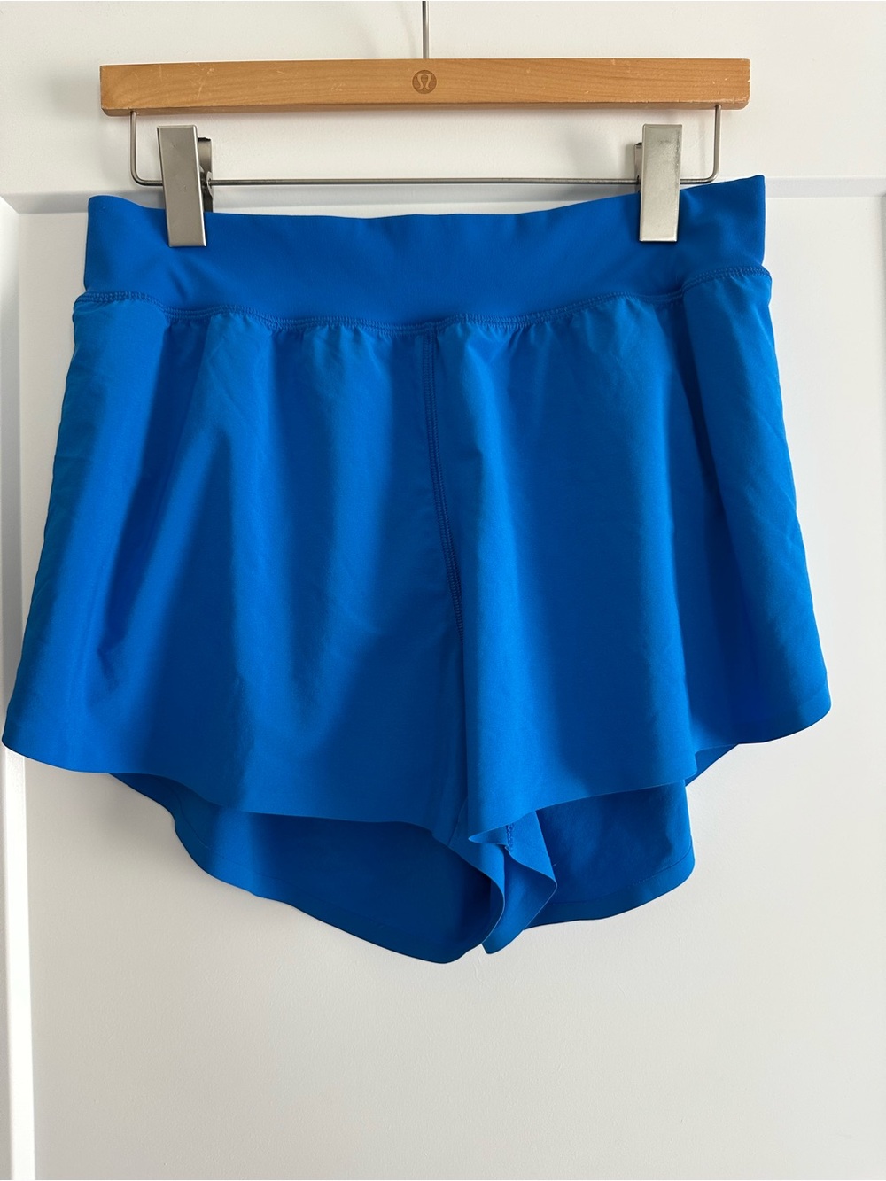 CRZ Yoga Dolphin Hem Shorts 3”